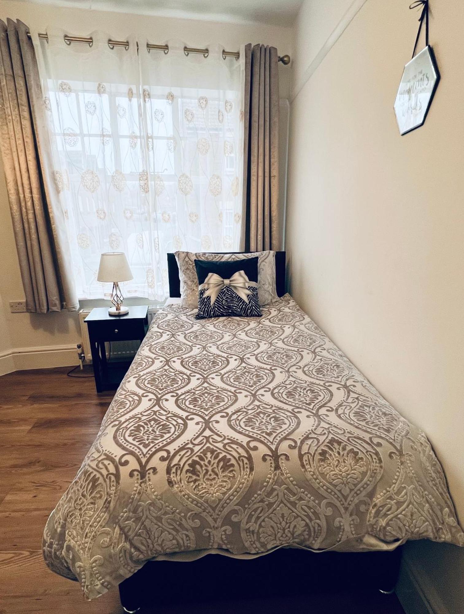 Large Family-Friendly 2Bd Glastonbury Retreat, Sleeps 5 Exteriör bild